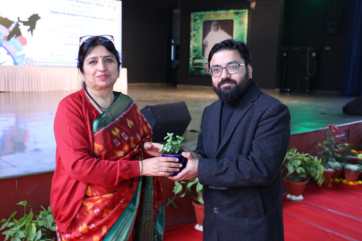 Janki Devi Memorial College tweet media