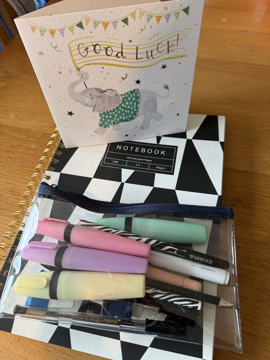 Jess Lett tweet media