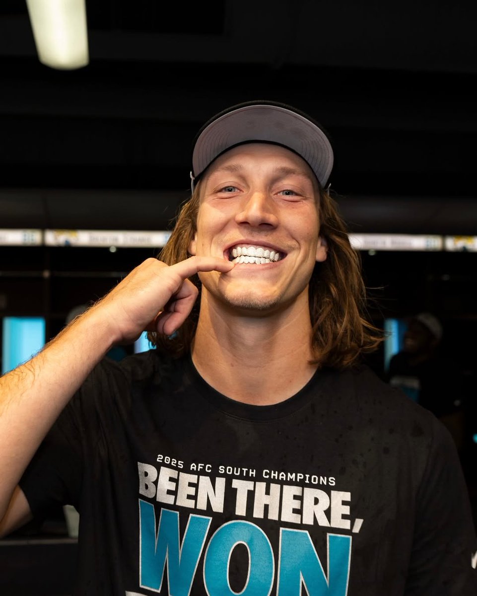 <a href="/AdamSchefter/">Adam Schefter</a> Wild: Trevor Lawrence is the Jags first MVP finalist ever