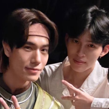 Bua__BB1a's tweet image. ยกกรุงเทพไปเชียงใหม่ ก้จิ๊บๆแหละ เห้อออ ฟอ อิ นอ  ระยะทางไม่ใช่ปัญหา ใจมันเรียกหา จึงพามาเจอเทอ😭🫳🏻

แจก 100 รี!!! 

 #ปอนด์ภูวินทร์ #PondPhuwin