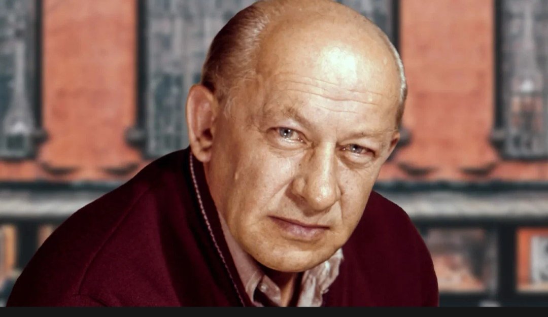 olegkrasawin's tweet image. Я всё время думаю, что хорошо что сейчас нет с нами таких актёров, как Вицин, Леонов, Попанов,  Миронов, Евстигнеев...
Ведь если бы они стали лизать путинский зад и поддержали нападение на Украину, как это сделали машков и безруков, то для меня это был бы очень сильный удар.