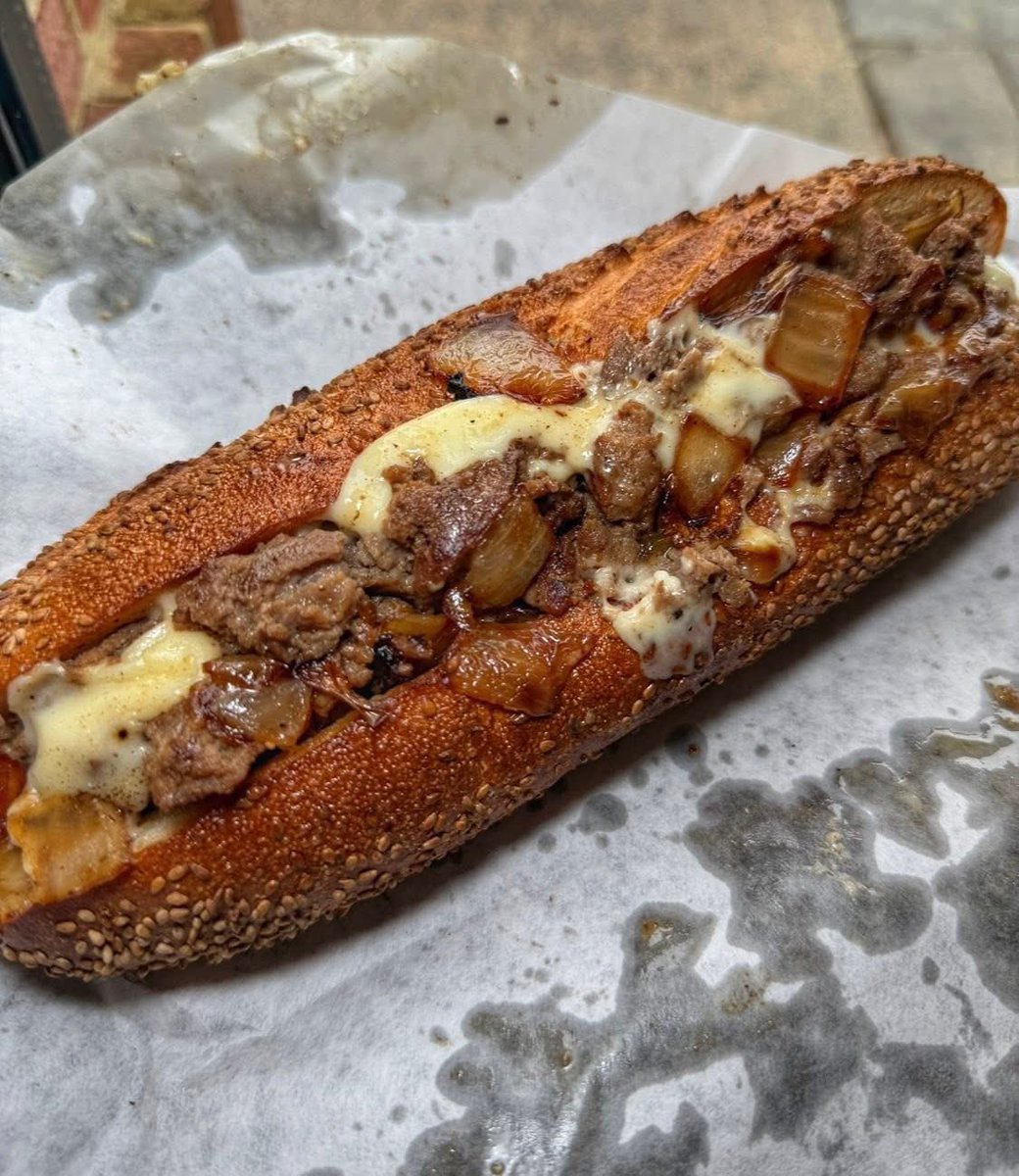 LunchinnG™️ tweet media