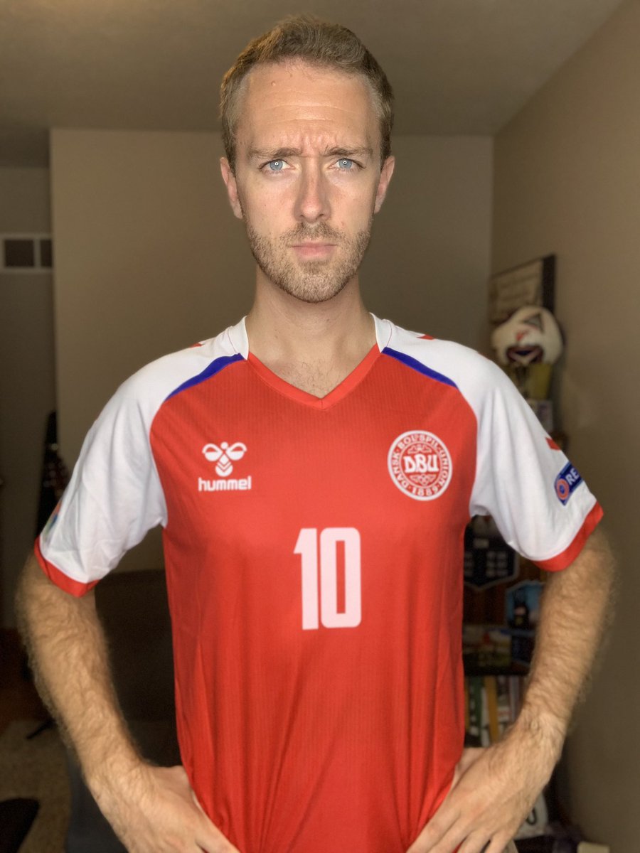 “Overrated”
“Not worth my twitch prime sub”
“FRAUD”

Time to prove them all wrong, FUT! 💫 ⭐️ 🔵