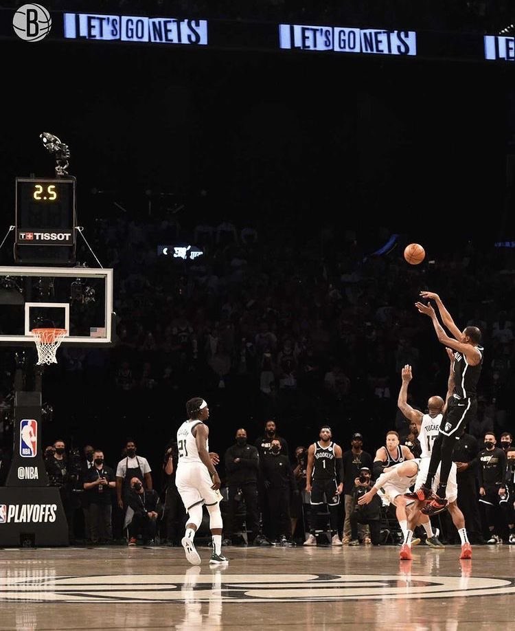 bit181's tweet image. يوم في بروكلين قبل ٥ سنوات