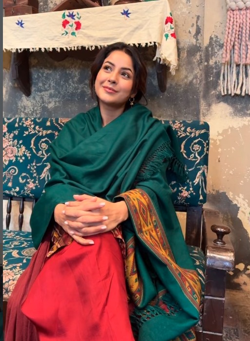pollywoodtadka's tweet image. Shehnaaz Kaur Gill ਨੇ ਕਰ ਰਹੀ ਹੈ ਆਪਣੀ ਨਵੀਂ ਫ਼ਿਲਮ ਦੀ ਸ਼ੂਟਿੰਗ  
#ShehnaazKaurGill #Actress #NewMovie @ishehnaaz_gill