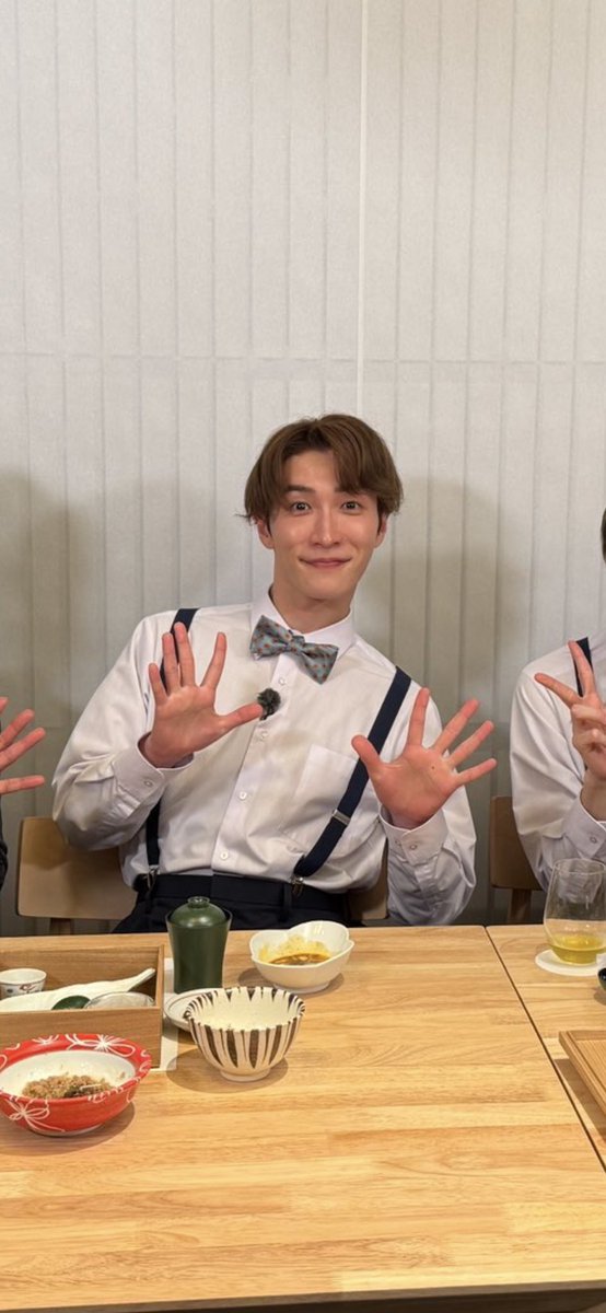 nbru_jp's tweet photo. おちゃらけ顔してる翔太君も、お兄ちゃんな翔太君も、良いところのお坊ちゃん翔太君も全部好き https://t.co/Z3wBAH916u