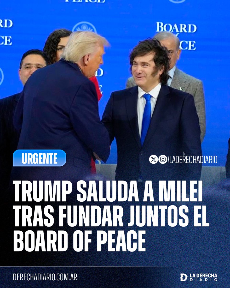 laderechadiario's tweet image. 🚨🇦🇷🇺🇸🇮🇱🇵🇸 | LÍDERES DEL MUNDO LIBRE: La foto de Donald Trump saludando al presidente Javier Milei tras fundar juntos el Board of Peace, el organismo que supervisará el nuevo gobierno palestino en la Franja de Gaza.