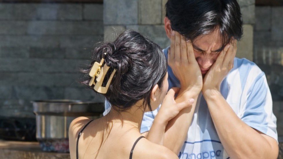 hotgirlaza's tweet image. azralph mag-asawa 🥰