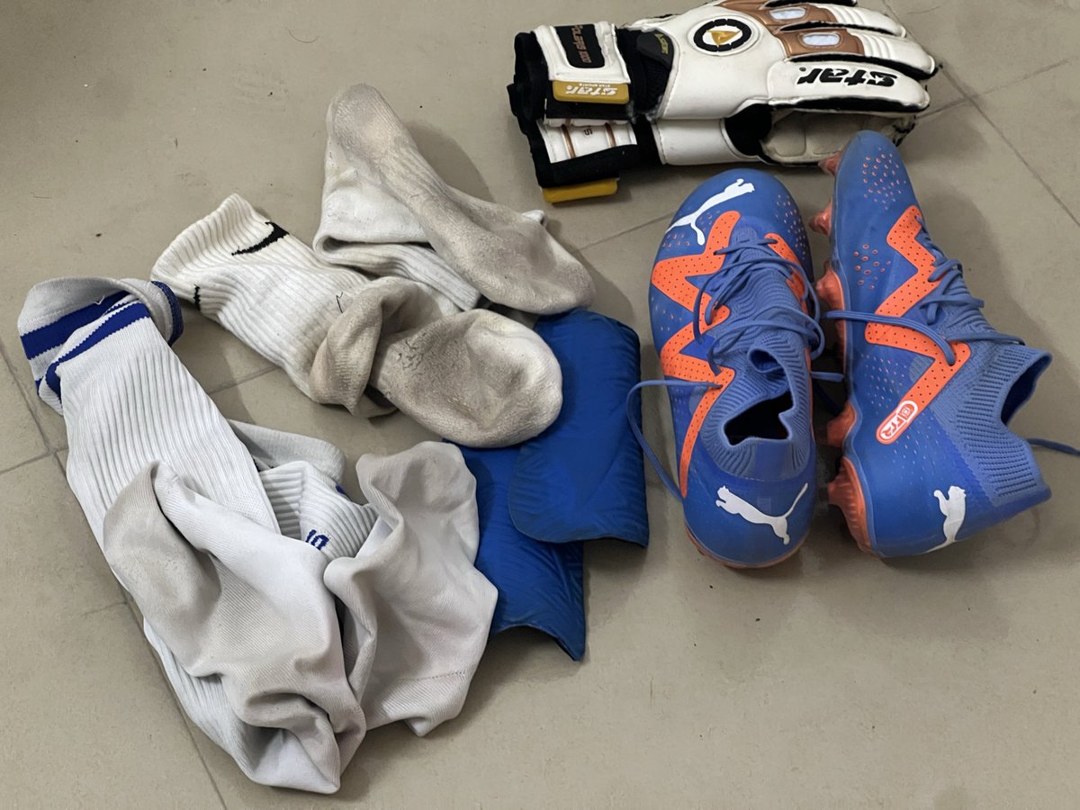 GDcontrolshoes's tweet photo. 今晚COS守门员 https://t.co/qNmggOrrpv