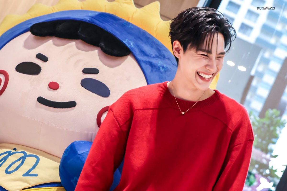 _runaway_s's tweet image. แค่ยิ้มก็พอ ;)

MRS PRESS TOUR
#MyRomanceScammerLIVE
@jnnrrs #junniorrs 
@jummo__gmmtv 
#ชีนวร