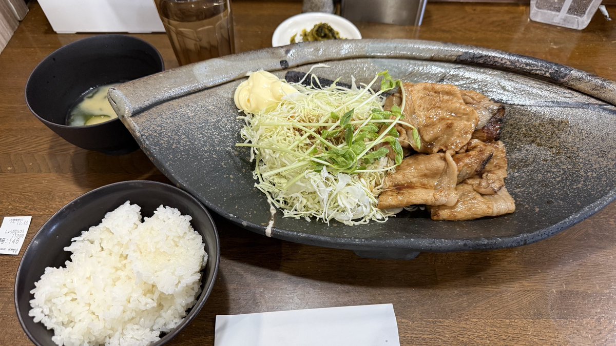 gotan01's tweet photo. 超久しぶりに青空食堂でお昼を食べました😁
4ばいはお休みだったかな？ https://t.co/GsVr2o2kO1