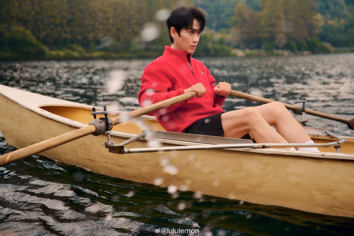 wenella_subs's tweet photo. /1 EN translation thread: Zhu Yilong X People's Daily  Interview Jan 2026 

朱一龙：以重复为桨，赴初心之岸
Zhu Yilong: Repetition as His Oar, Aspiration as His Shore

🔗https://t.co/WPBiF1mMxT

#ZhuYilong #朱一龍 #朱一龙 https://t.co/15WSHUMLmd