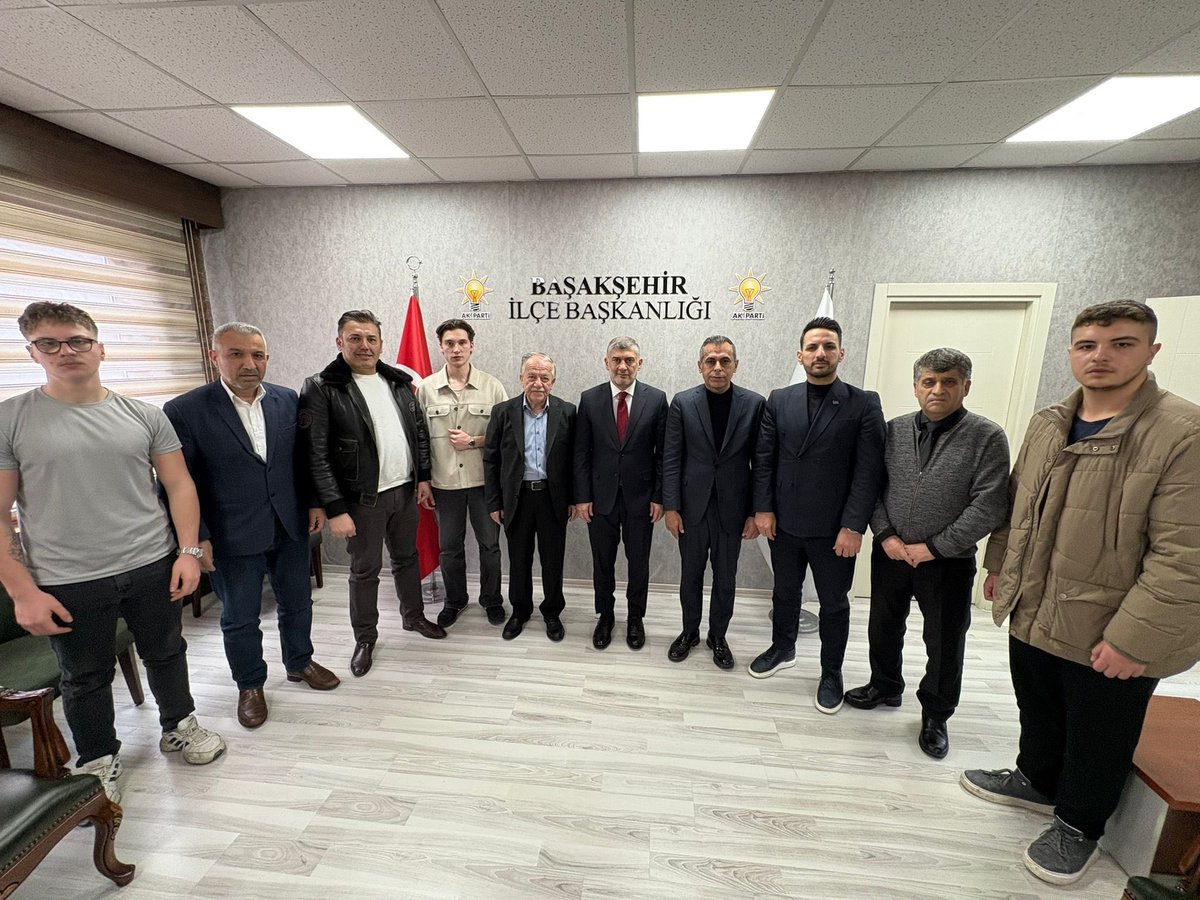 Hatkon - Hatay Konfederasyonu ailesi olarak Ak Parti Başakşehir ilçe Başkanı F. Ahmet BALİN’e hayırlı olsun ziyaretinde bulunduk. Kıymetli Başkanımıza yeni görevinde başarılar dileriz