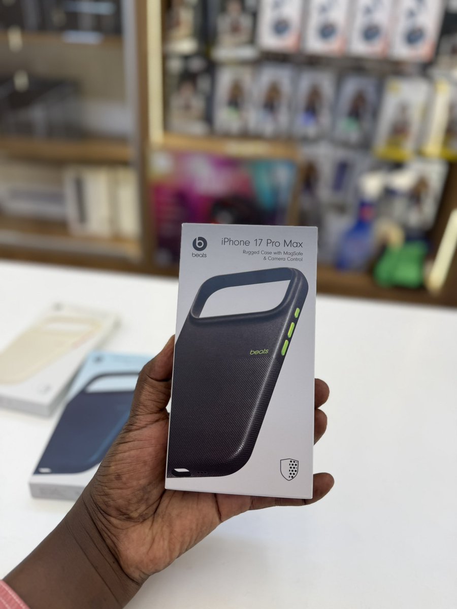 For those who refuse to do basic.

Original Beats by Dre cases for iPhone 17 Pro Max sleek, bold and built to stand out.

Kshs 3,500