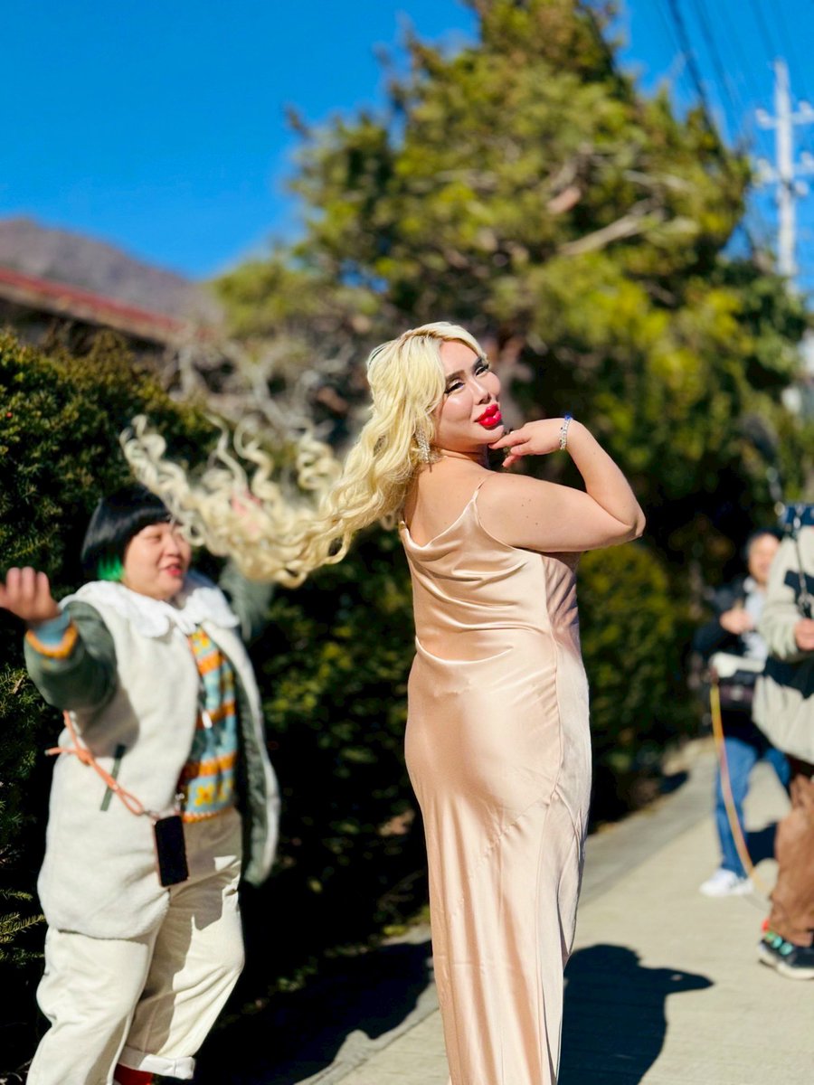 Allen_Japan_No1's tweet image. 先日放送📺✨されました、

フジテレビ『最強パワースポット旅🚌🗻✨』

こちらの番組内📺で、
藤井・隆さﾝが撮って下さった📸、

【✨✨✨御利益🌅写真✨✨✨】が、

番組から届きましたので、
ぉ載せしますｮｯ…🌹💋❤️

更には、㊙️写真まで…❣️❣️❣️

番組も、
超〜大反響🎊㊗️✨でしたそｩｯで、…