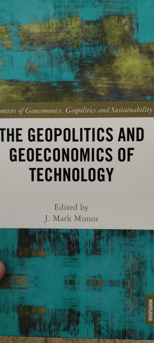 danielblinder's tweet photo. Ahora que está de moda lo que viene de Estados Unidos y farolear el rótulo geopolítica de la tecnología, y hacer pelota la ciencia Argentina, les presento todo esto como ejemplo en un libro. https://t.co/n6v4achrV7