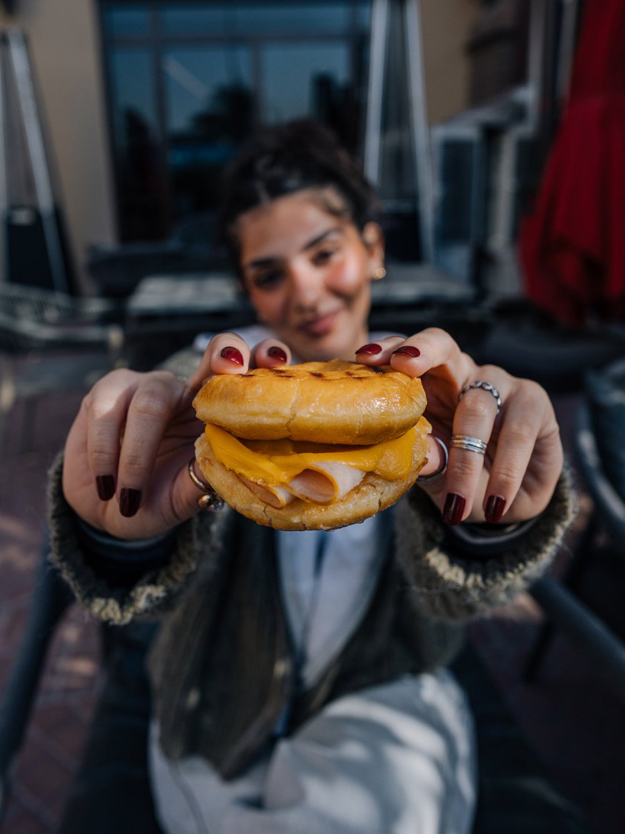 Tim Hortons Middle East tweet media