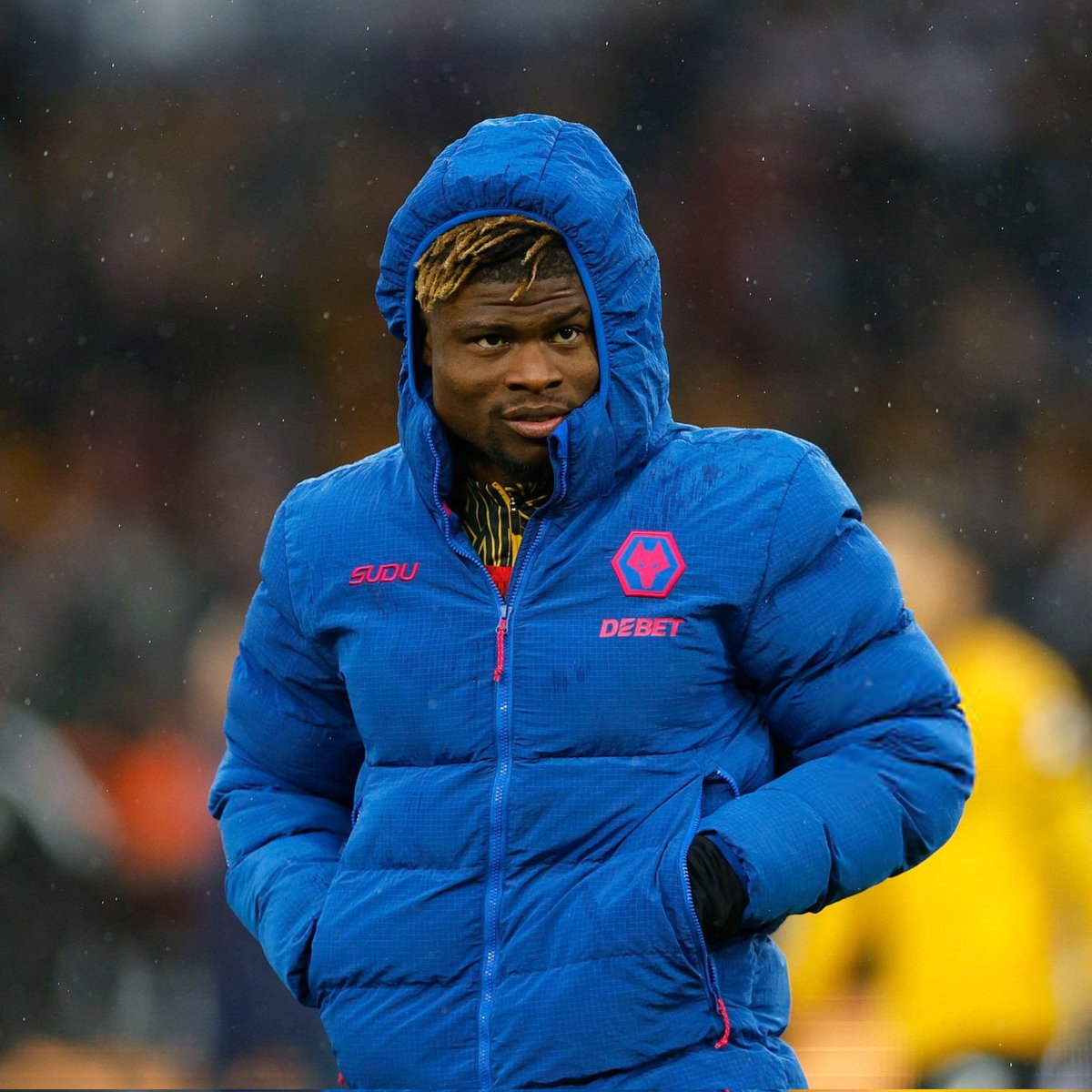 Bogazin_kartal's tweet image. Agbadou için yapılan teklif yine reddedildi. (14+ 1M euro kiralama bedeli)

Beşiktaş, doğrudan 15 milyon euro teklif etti. Wolverhampton, 'parayı sterline çevirin.' diyor.

(Ertan Süzgün)