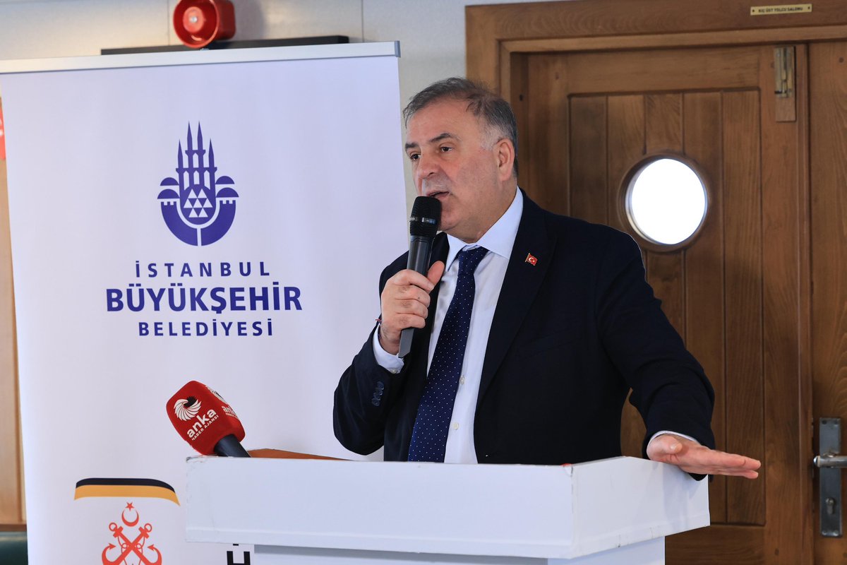 sehir_hatlari's tweet photo. 175. yılımızı geleceğin denizcileri ve kaptanlarıyla kutladık. ⚓

Bu özel gün kapsamında düzenlediğimiz Boğaz turunda; İBB Başkan Vekili Nuri Aslan, İBB Genel Sekreteri Prof. Dr. Volkan Demir ve Şehir Hatları Genel Müdürümüz Güçlü Şeneler’in katılımlarıyla, https://t.co/OsVh28IVEw