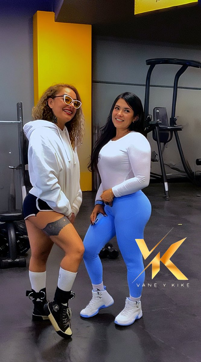 V@N€ & K!k£ tweet media