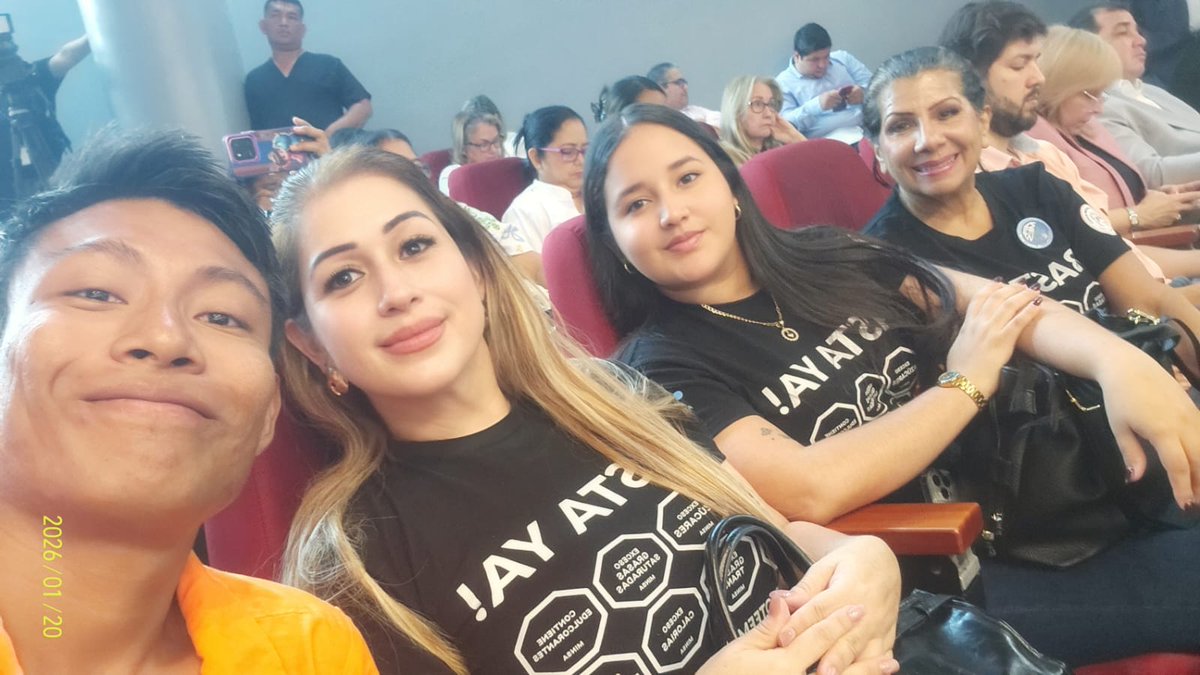 HOY APOYO TOTAL LEY 402 Y 445 A FAVOR DE LA LEY ETIQUETADO FRONTAL. 
"¡Unidos  somos invencibles!
  Al unirnos en este esfuerzo, exigimos transparencia que protege nuestra salud y la de las futuras generaciones. No dejemos que unos pocos decidan sobre lo que consumimos.