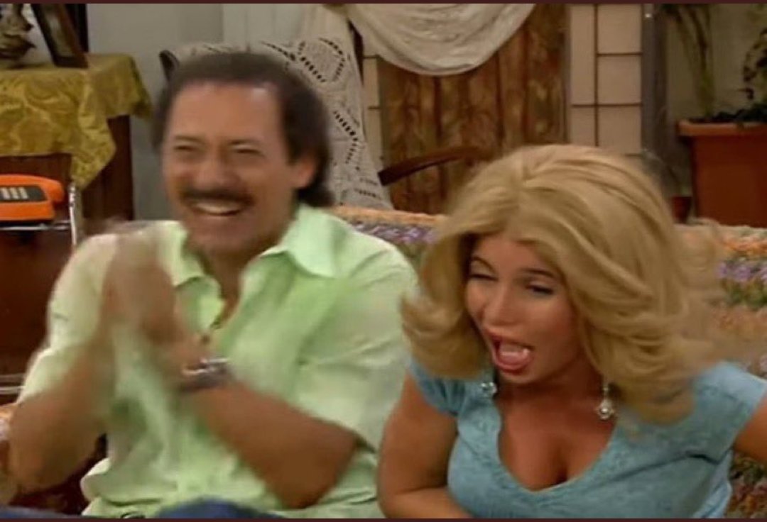 Marcos y Santi se pasan  Jajajaja

 #nadiedicenada