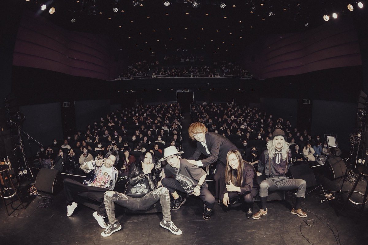 「第二回 昭和の残党大新年会　爆笑トークと時々Vの名曲」へご来場いただきありがとうございました！

公演日：1月22日（木）
会場：SHIBUYA PLEASURE PLEASURE

【出演】
逹瑯(MUCC)、田澤孝介(Waive)、ガラ(メリー)、玲央(lynch./kein)、aie(deadman/kein/gibkiy gibkiy gibkiy)、seek(Psycho le