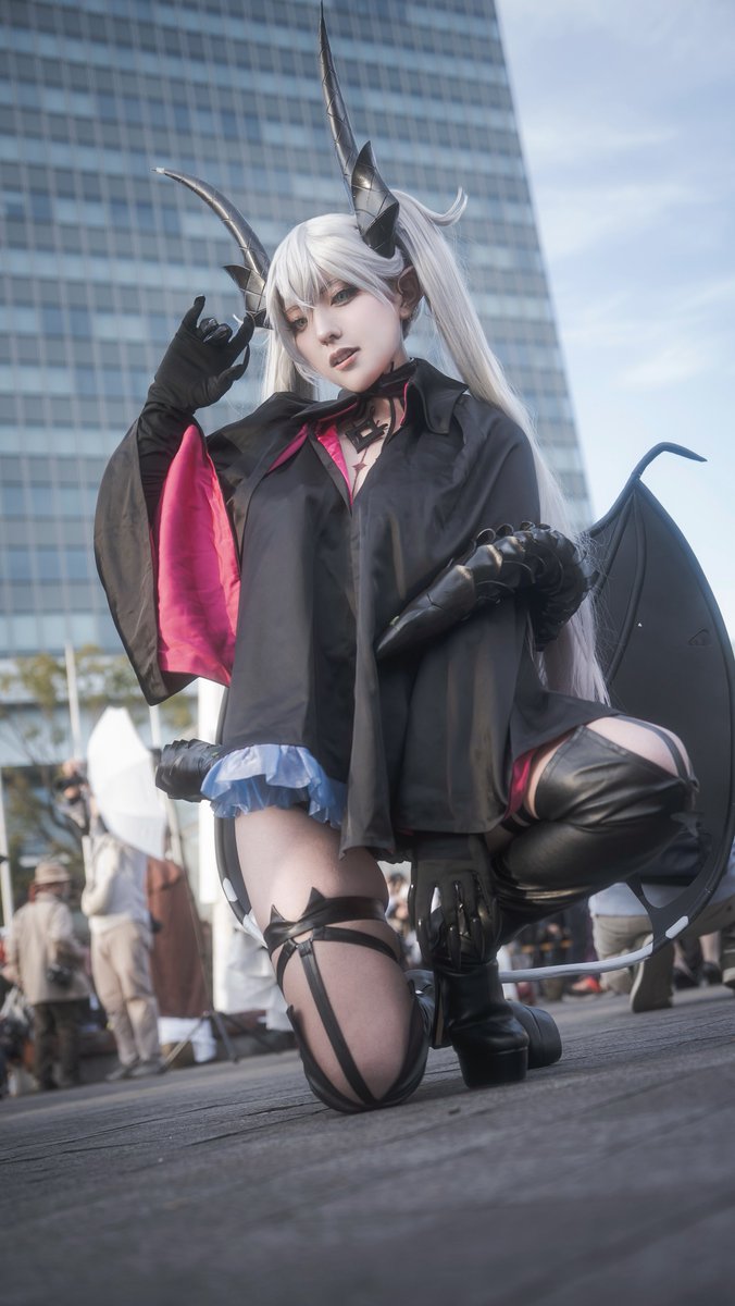 FuriFuriFFFF's tweet image. Cosplay

FGO/リリス