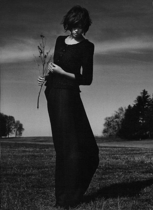 ___MaHuR___ tweet media