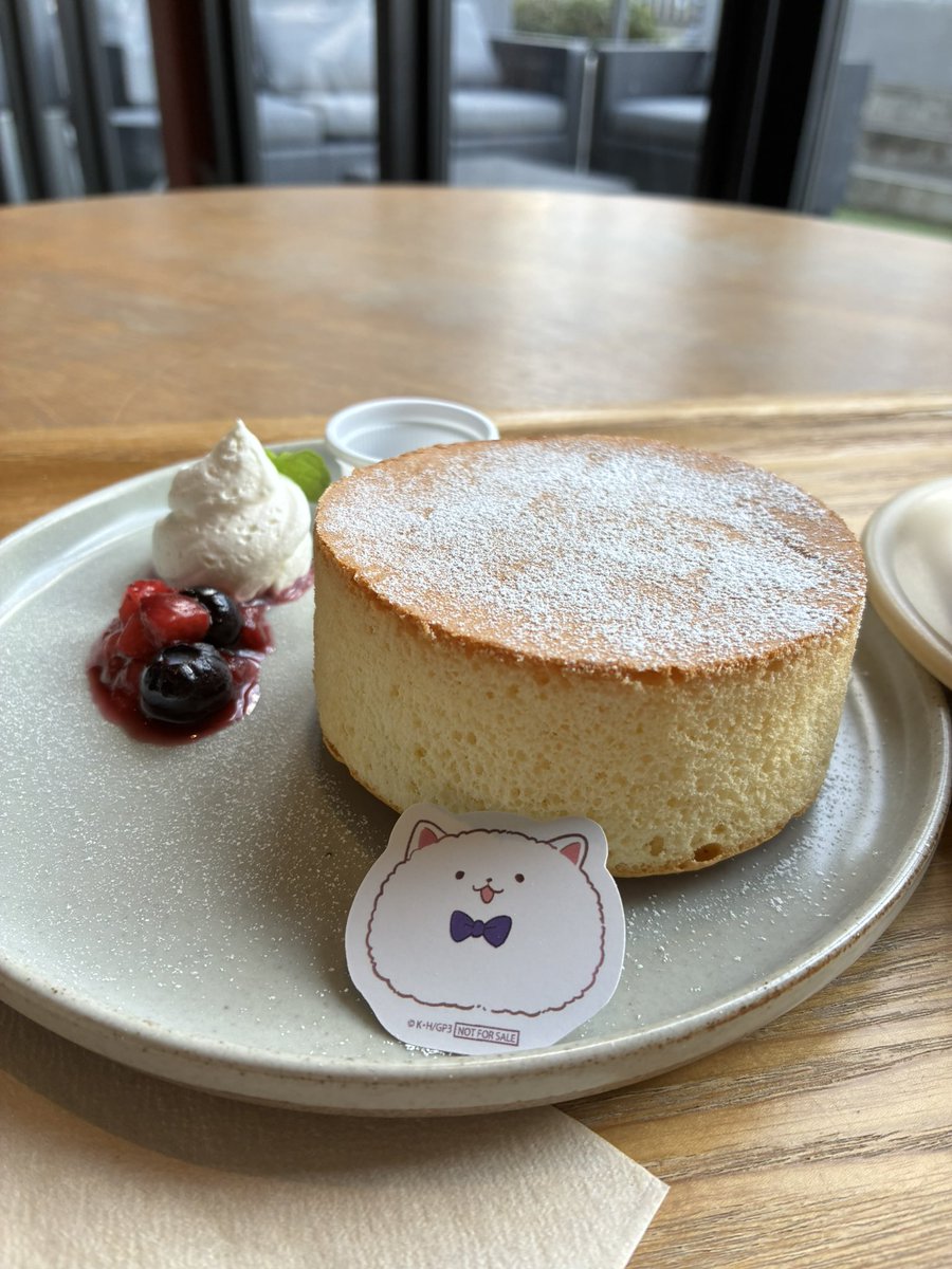 KAI9005M's tweet photo. 午後は東京ミズマチの #LATTEST さんのごちうさコラボへティッピー多めの展示🐇
#gochiusa https://t.co/z5p6rTvFXG