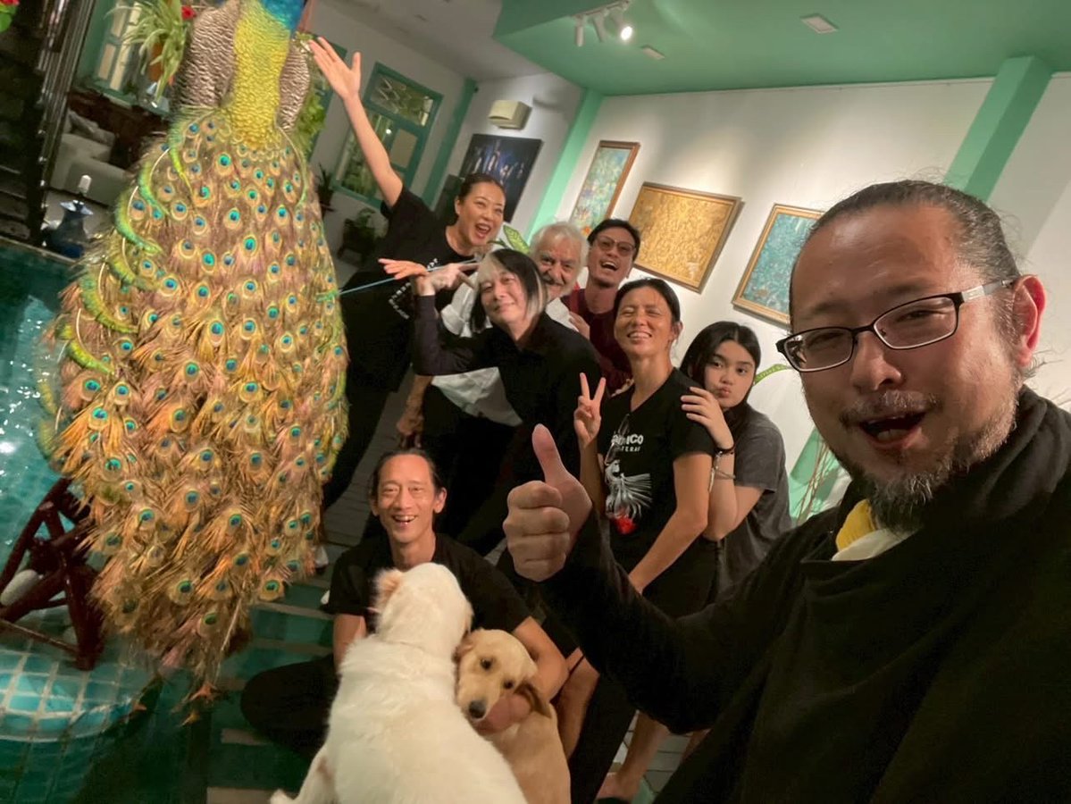 インディアンの諺「早く行きたければ一人で行け。遠くまで行きたければ皆で行け」
初めて聞いた時はよく分からなかった。

一人で始めた「日本に恋した、フラメンコ」の撮影ツアー（2018＆19）。続編のアジア撮影ツアー（23＆24）も一人旅。