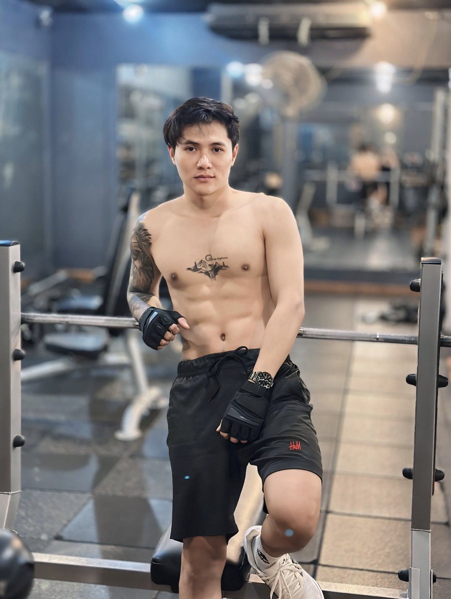 KChanau's tweet photo. #กทม #กรุงเทพ ว่างครับ ทักทายคุยกันใด้นะครับ 😊 https://t.co/erCCQfZAGv