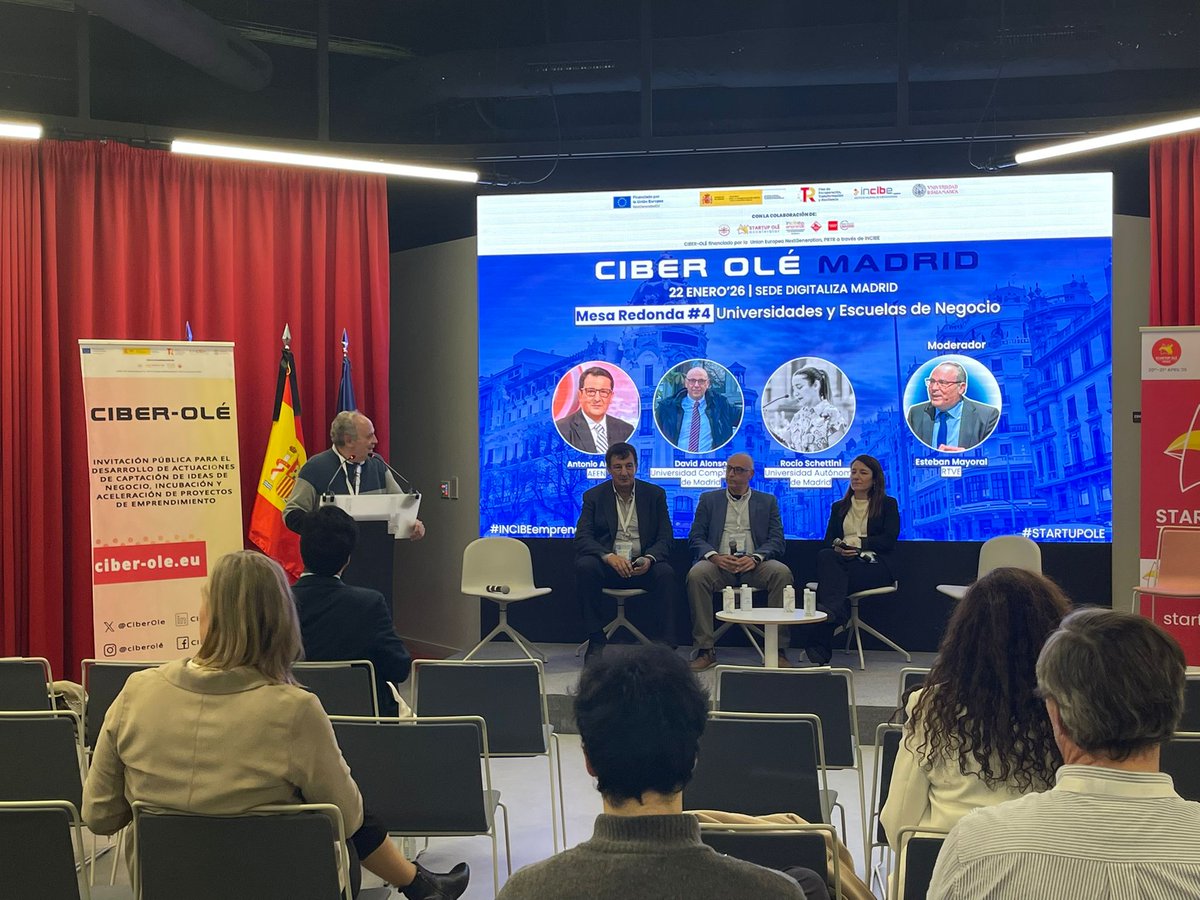 Comienza ahora #mesaredonda 4 titulada: ‘Universidades y escuelas de negocio’ moderada por Esteban Mayoral, Deputy Director Innovation Center. 

Participa Antonio Alonso, David Alonso y Rocío Schettini.

 Cofinanciado por <a href="/INCIBE/">INCIBE</a>  #PlanDeRecuperación y <a href="/usal/">Universidad de Salamanca</a>