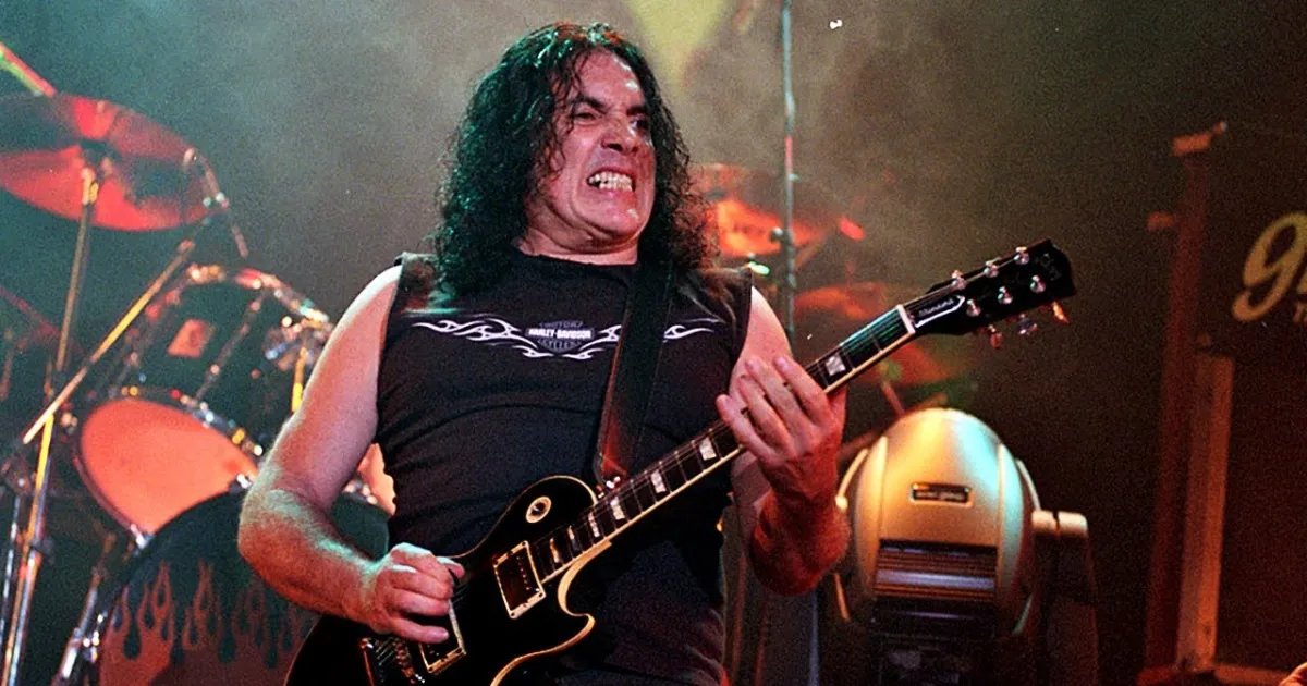 ArgenRanks's tweet image. 🎸 Estos son los 10 mejores guitarristas argentinos de la historia

1. Pappo
2. Ricardo Mollo
3. David Lebón
4. Luis Alberto Spinetta
5. Claudio Gabis
6. Skay Beilinson
7. Gustavo Cerati
8. Claudio Marciello
9. Ricardo Soule
10. Chizzo Napoli