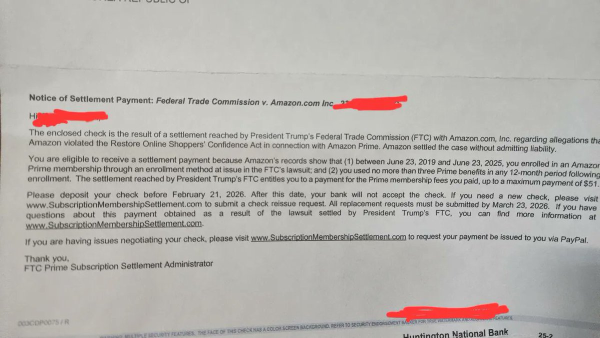 Deep_Mind_Lab's tweet image. 재명지원금은 받아봤어도 트럼프지원금은 처음이네

아버지께서 미국 LA발 우편물을 받았다고 하시어 확인해보니, 놀랍게도 아마존 프라임 환불금 $51(약 7만 원) 수표였습니다.

혹여 스팸인가 했으나, 'Federal'이라는 단어가 보여 순간 긴장했었습니다. 자세히 살펴보니 트럼프 행정부 시절 진행된…