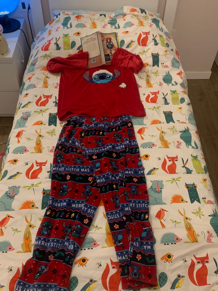 Filzi4's tweet image. “Sei inquietante, papà”.