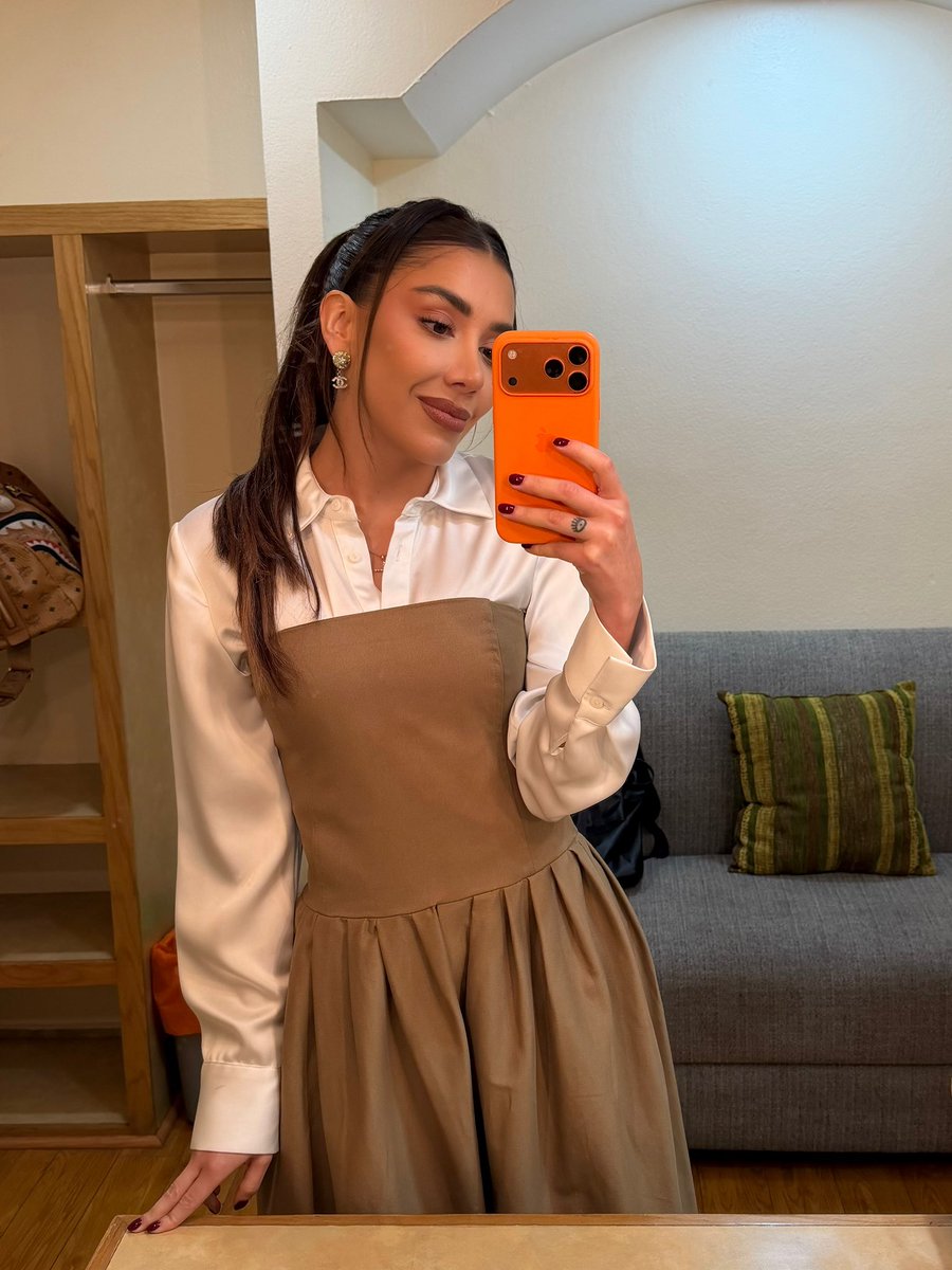KARIMETREND's tweet photo. RT @realkarime: Bonito día perrísimos 🩵 Nos vemos en unos minutitos en @programa_hoy cómo ven el look? https://t.co/DtyoOhrJim