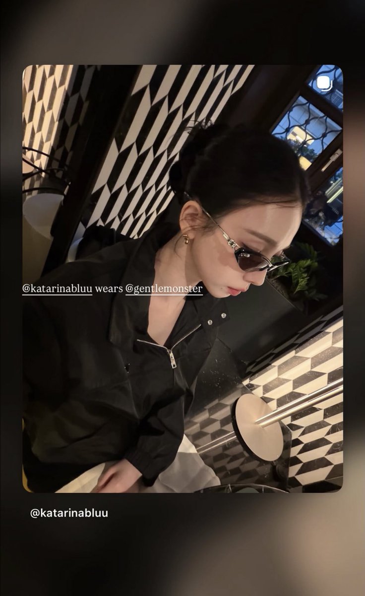 formyacekarina's tweet image. #KARINA wearing Gentle Monster’s ‘Tweed-01’ from newest collection, ‘Bouquet collection’ in her latest Instagram Post. And several GM’s team posted it in their Instagram Story.