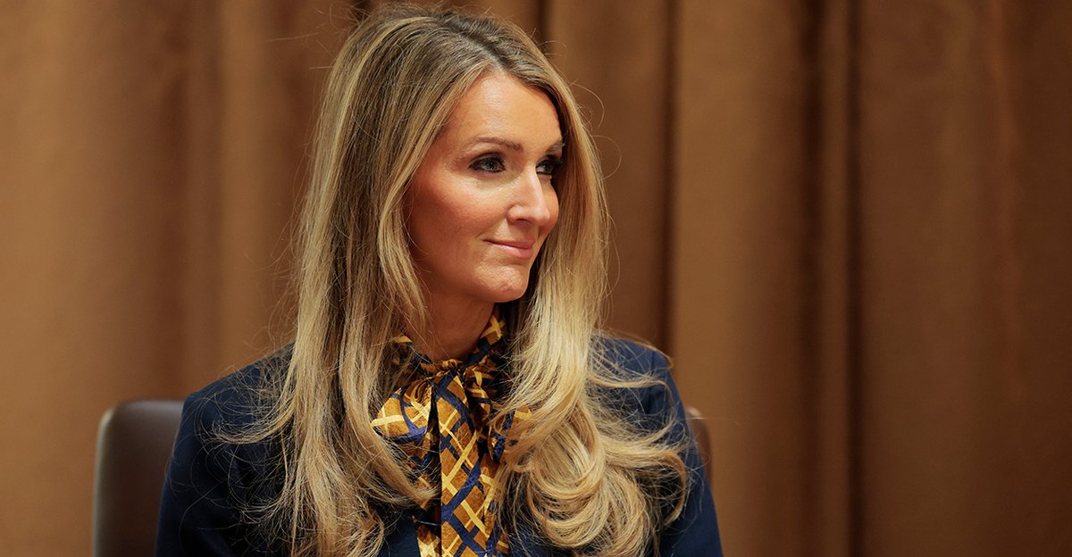 Elizabeth Troutman Mitchell tweet media