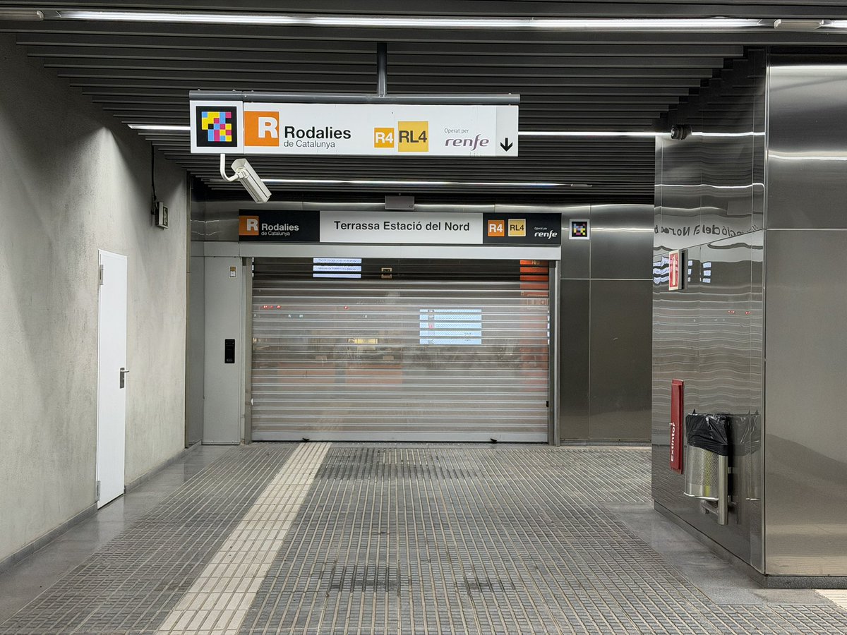 PolityLab tweet media