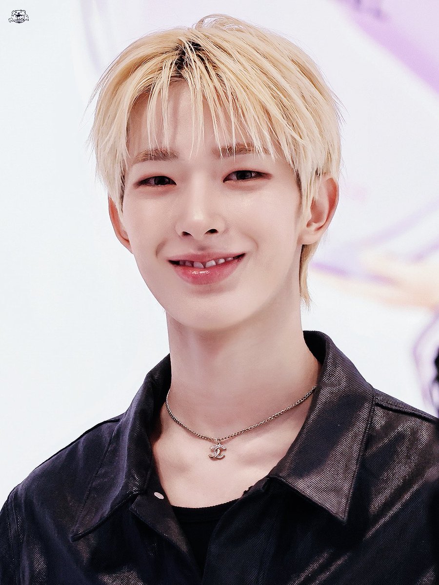 minamikumakuma's tweet image. 260122 CHANEL
チャンス オー スプランディド

良い顔、良い香り、良い笑顔

#NEXZ #넥스지 #ネクスジ
#TOMOYA #토모야 #トモヤ