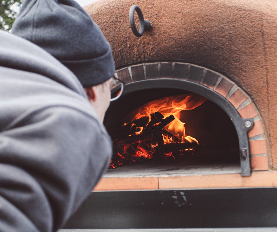 breadstoneovens's tweet photo. We're excited to share our newest customer profile - Pizza Louise

They are loving their oven and we're so happy to see their impact on their community! Learn more about them on our blog!

🍕 https://t.co/Q3Czmq3Njb

#woodfiredoven #woodfiredpizza #foodtruck https://t.co/EWIw5eEEyx