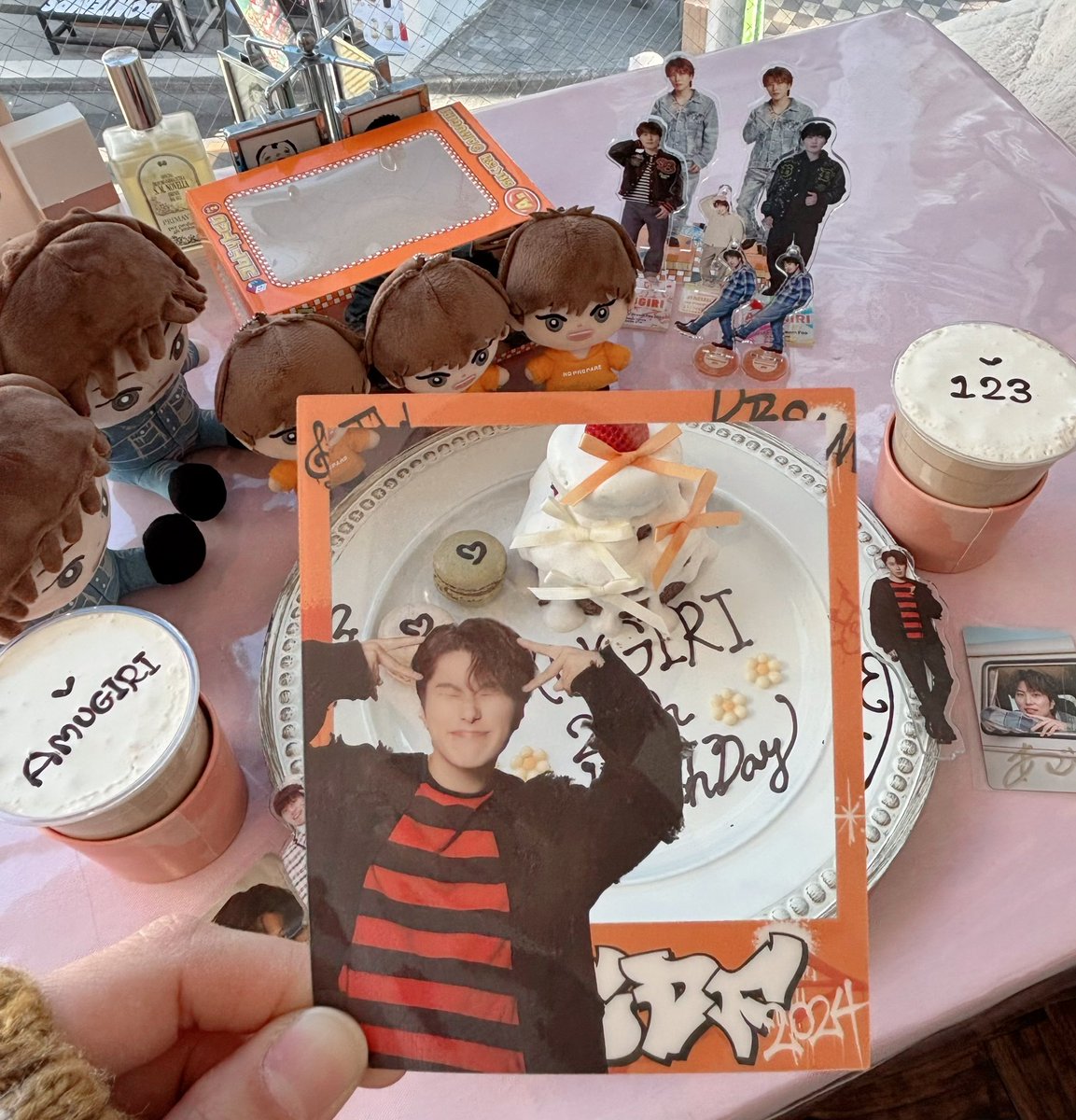 com_heppoko's tweet photo. 𝑨𝑴𝑼𝑮𝑰𝑹𝑰 𝟐𝟕𝒕𝒉

𝑯𝒂𝒑𝒑𝒚𝒃𝒊𝒓𝒕𝒉𝒅𝒂𝒚~🎂🧡

笑顔が素敵なあっちゃん大好きだよ‼️

幸せいっぱいの一年になりますように𖤐  ̖́-

@comamugiri0123 

 #あむぎり生誕祭2026  #あむぎり生誕祭 #コムドットあむぎり  #AMUGIRI https://t.co/xa8d6x7pSo