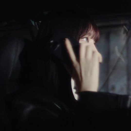 iveniverse's tweet image. "unnie where are you? stop dancing, we're going to k!ll someone"