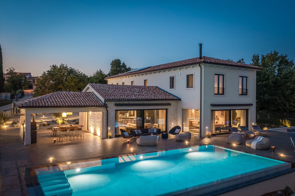 BozoKnez's tweet photo. Presenting our house in Croatia, with a net annual rental return achieving full ROI in 12 years.
Definitely worth taking a closer look. https://t.co/KJ76UPCGhr
