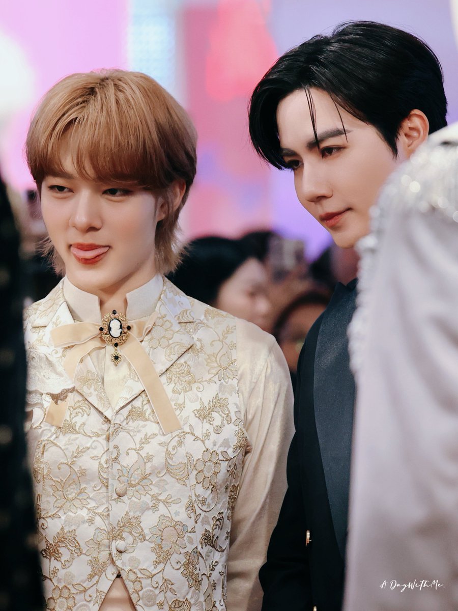 MinnKemika's tweet image. Pic1 : หุ่นโช้ะ ❤️‍🔥
Pic2 : น่ารัก เหมือนท่านชายแมว
Pic3 : 😛&amp;amp;😎
                 🤺👑⚔️
#TheNextPrinceSeries 
#ข้ามฟ้าเคียงเธอ 
#ZeeNuNew 
@zee_pruk @CwrNew