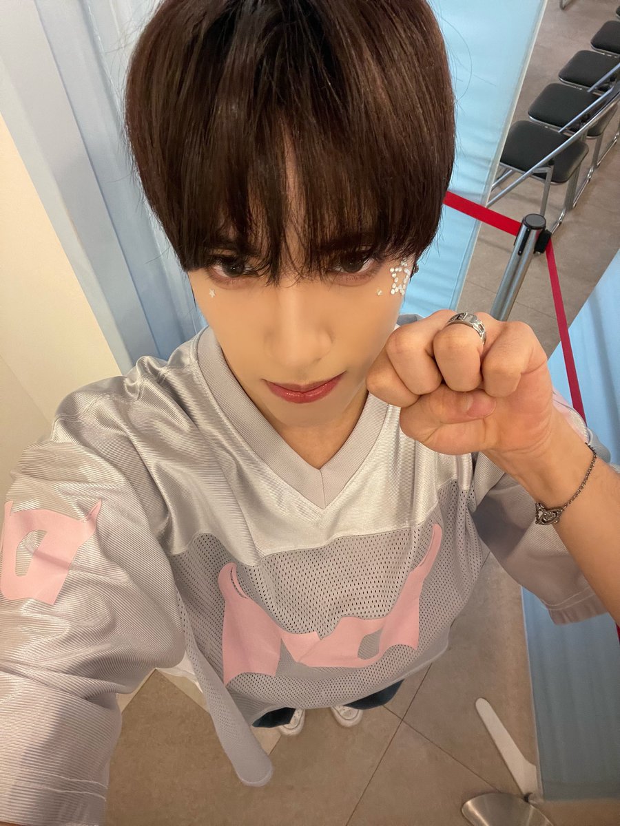 DXMONPICS's tweet image. 260122 ~ Rex on Weverse

#DXMON #다이몬 #REX #렉스