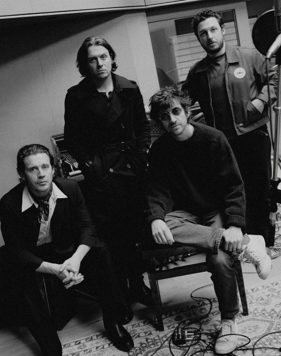 worst arctic monkeys pictures bot tweet media