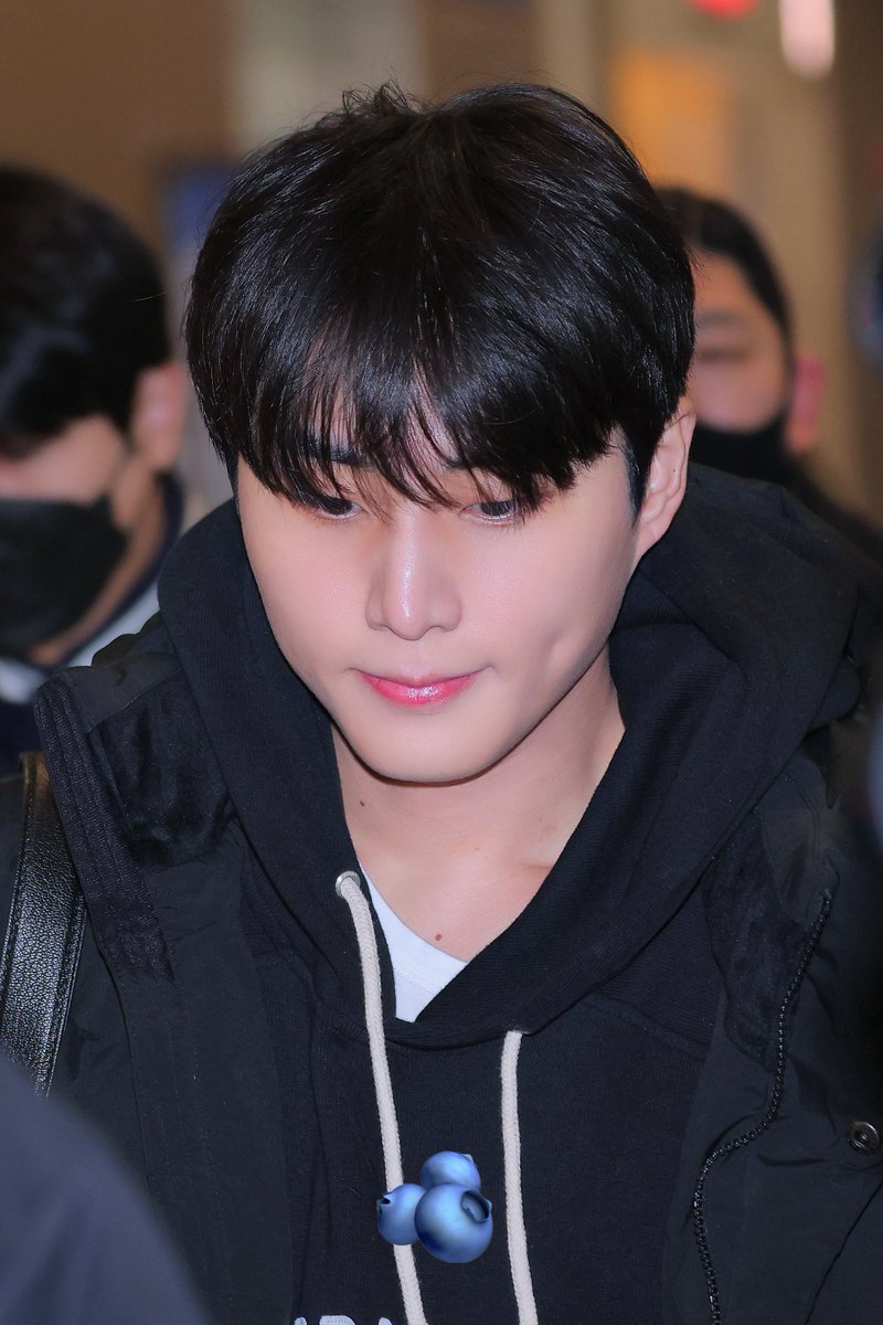 ykgrape_'s tweet photo. 260122 ✈️

보조개 뾰옥 ˆ ̳◝ ·̫ ◜ ̳ˆ ~❥

#영케이 #YoungK  #데이식스 #DAY6 https://t.co/YNkSyNtF9y