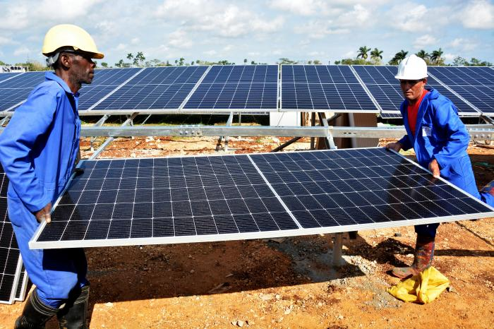 Este miércoles #SanctiSpíritusEnMarcha y Villa Clara fueron escenario de Plenos  Extraordinarios de los Comités Provinciales del Partido Comunista. Ambas  jornadas estuvieron encabezadas por el Primer Secretario del Comité  Central, Miguel Díaz-Canel Bermúdez